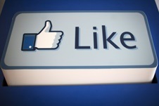  ۸۶۴ میلیون کاربر روزانه فیسبوک