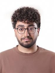 ماهان شجاعی بازیگر فیلم سینمایی آنجا کسی دیوانه نیست