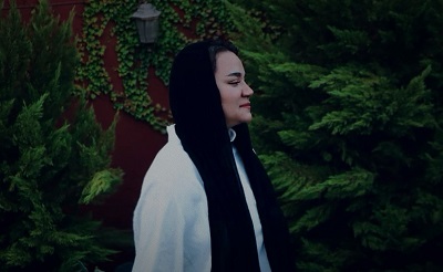 ستایش لاهوتی بازیگر فیلم سینمایی مالیخولیا 